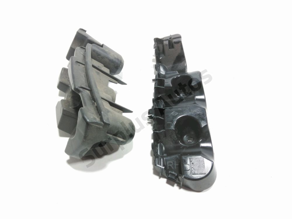 Support droit de pare-choc arrière