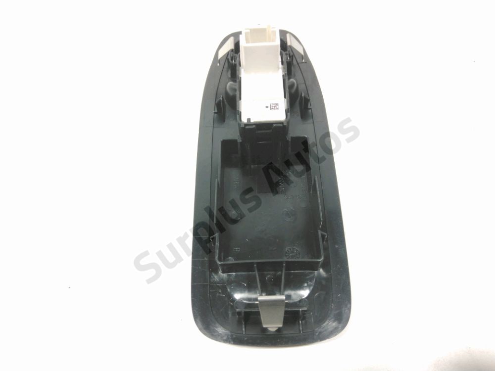 Commande lève-vitre avant droit