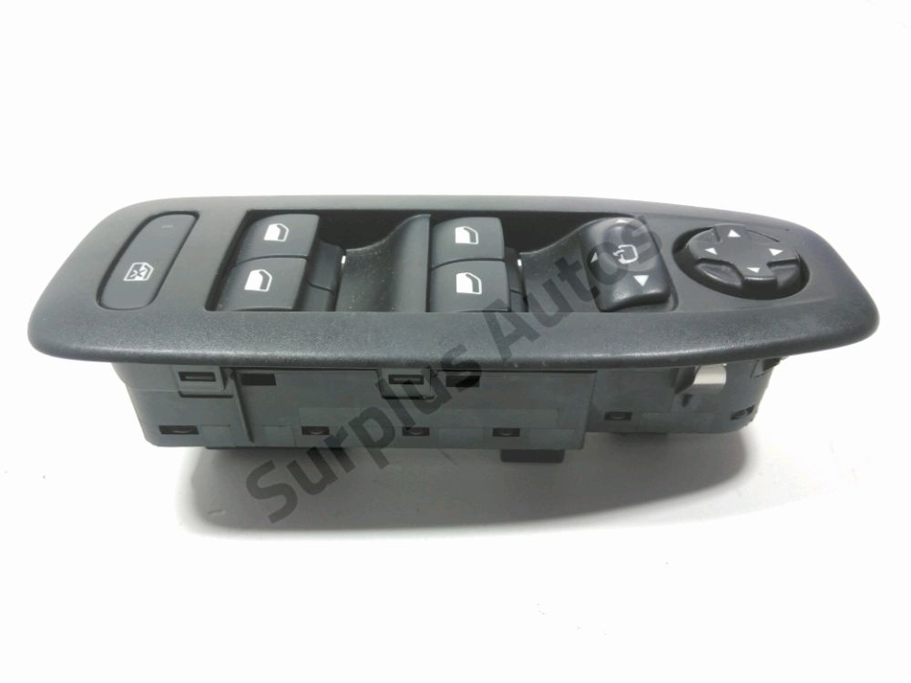 Commande lève-vitre avant gauche