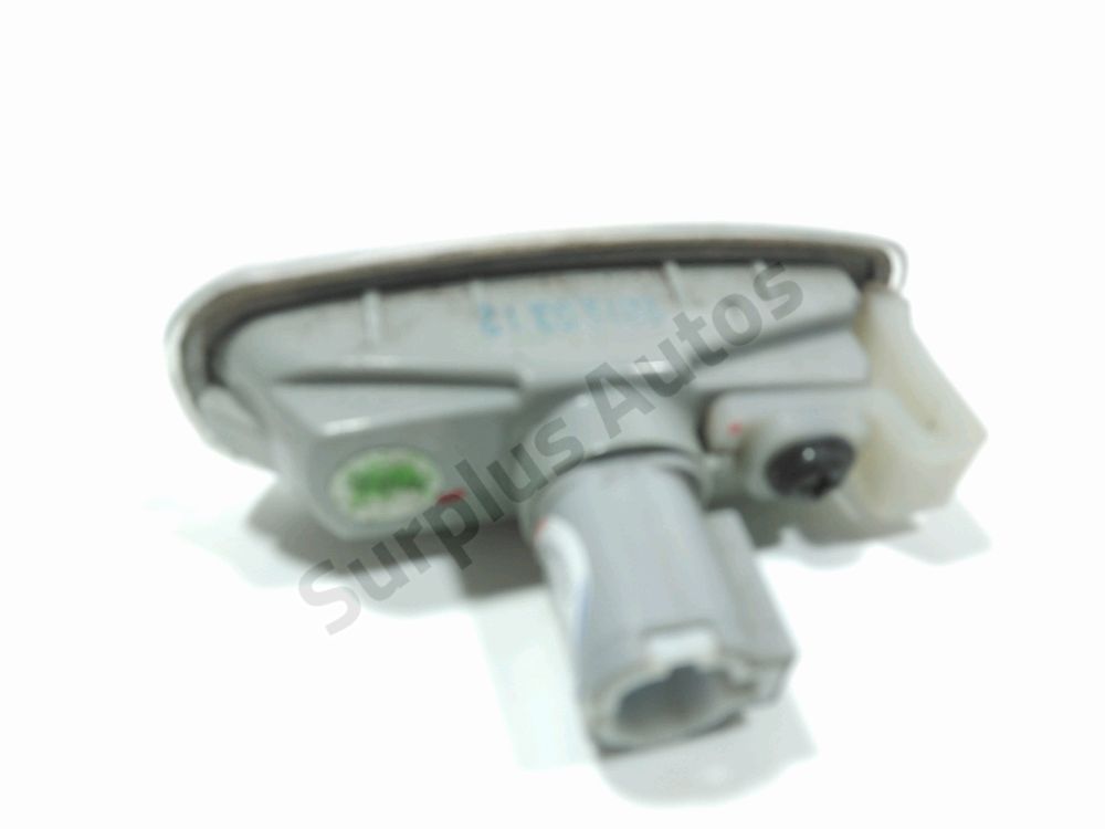 Répétiteur d'aile gauche