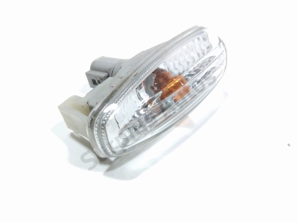 Répétiteur d'aile gauche