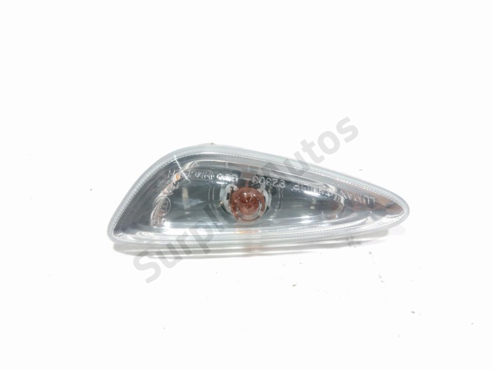 Répétiteur d'aile gauche