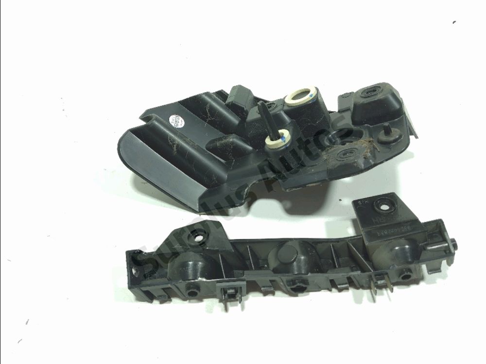 Support droit de pare-choc arrière