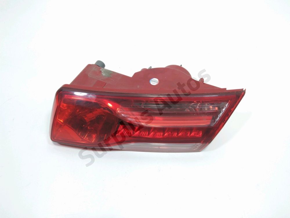 Feu arrière intérieur droit