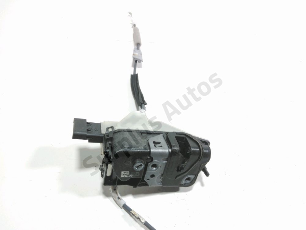 Serrure de porte avant droite