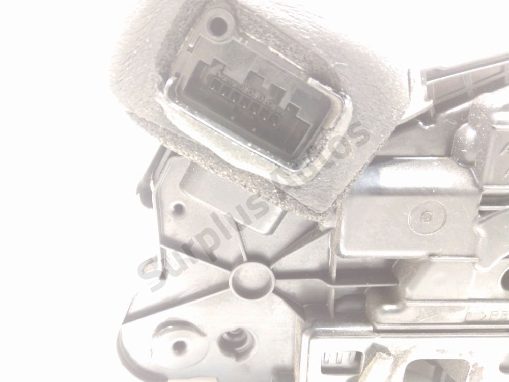 Serrure de porte avant gauche