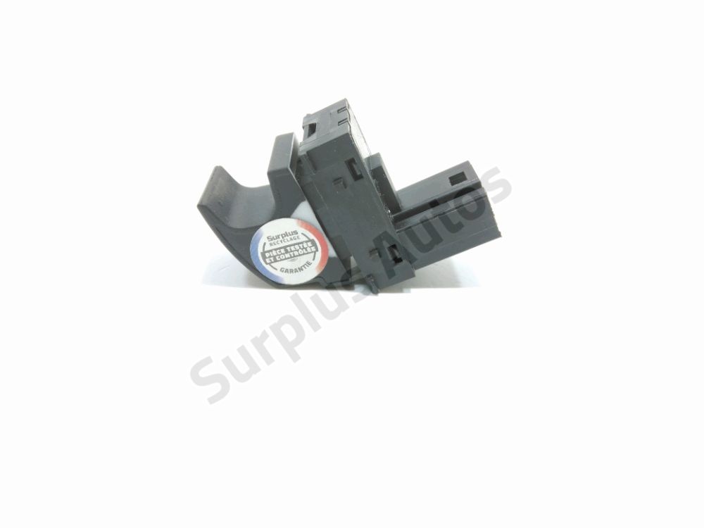 Commande lève-vitre avant droit