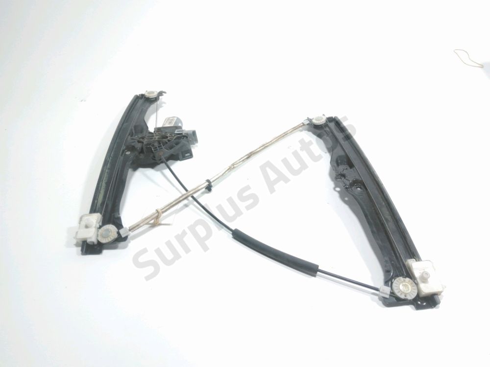 Lève-vitre électrique avant droit