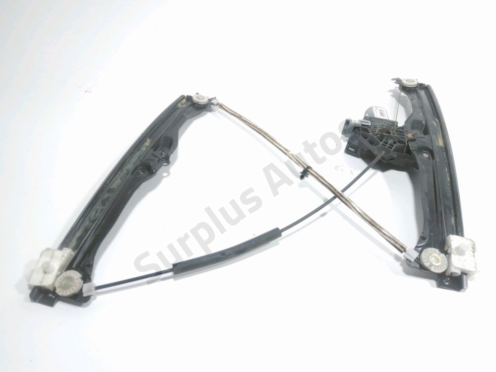 Lève-vitre électrique avant gauche