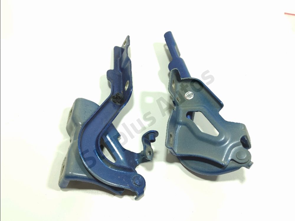 Jeu de charnières de capot