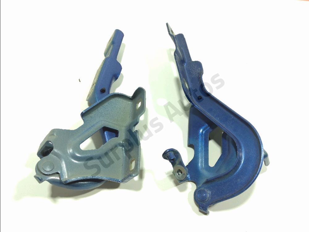 Jeu de charnières de capot