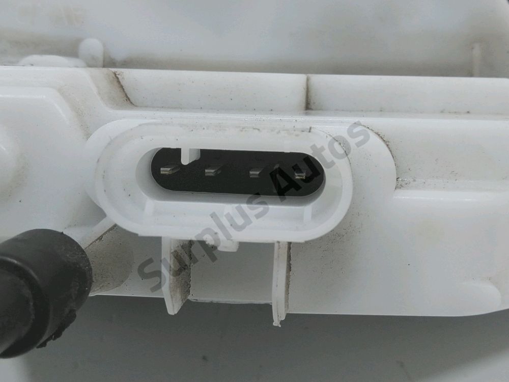 Serrure de porte avant droite