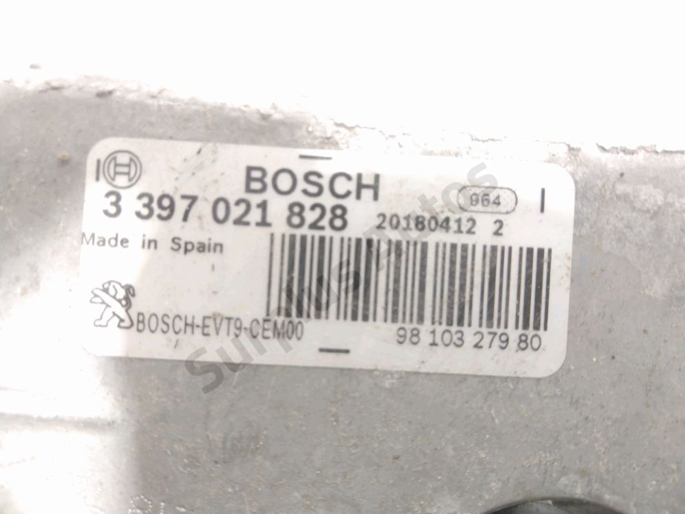 Mécanisme + moteur d'essuie glace avant