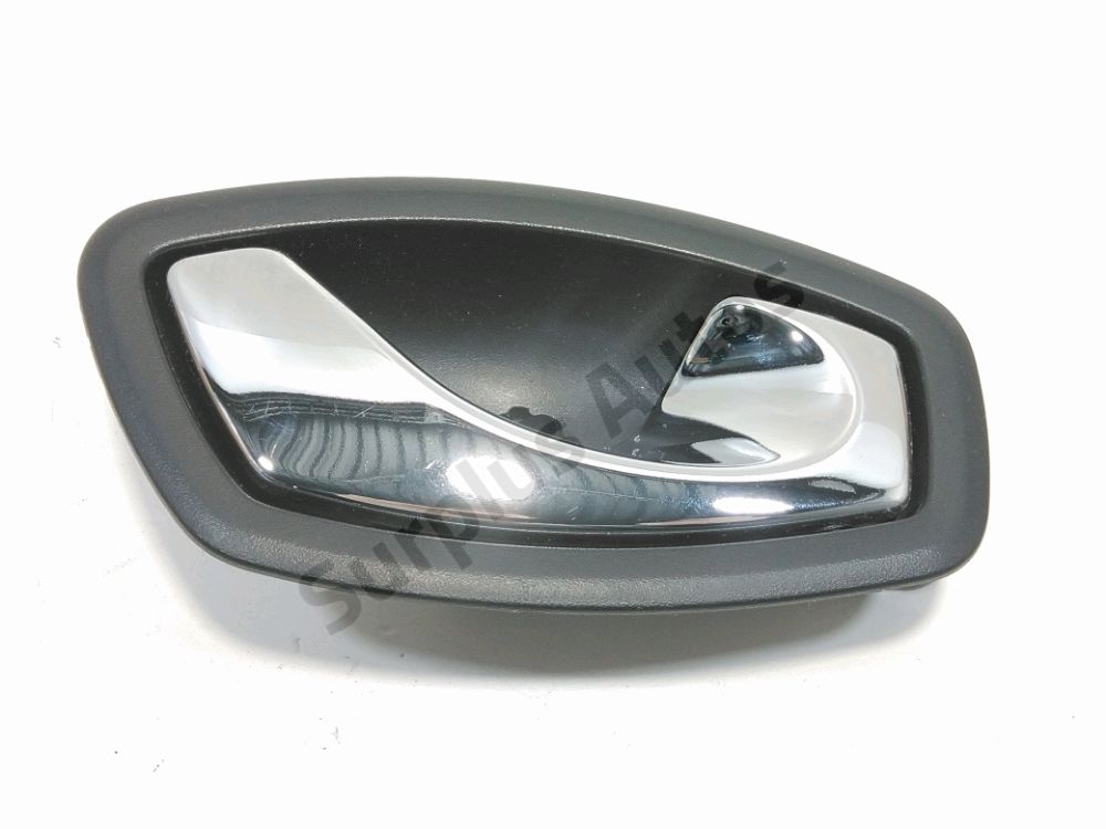 Poignee interieure porte arriere droite