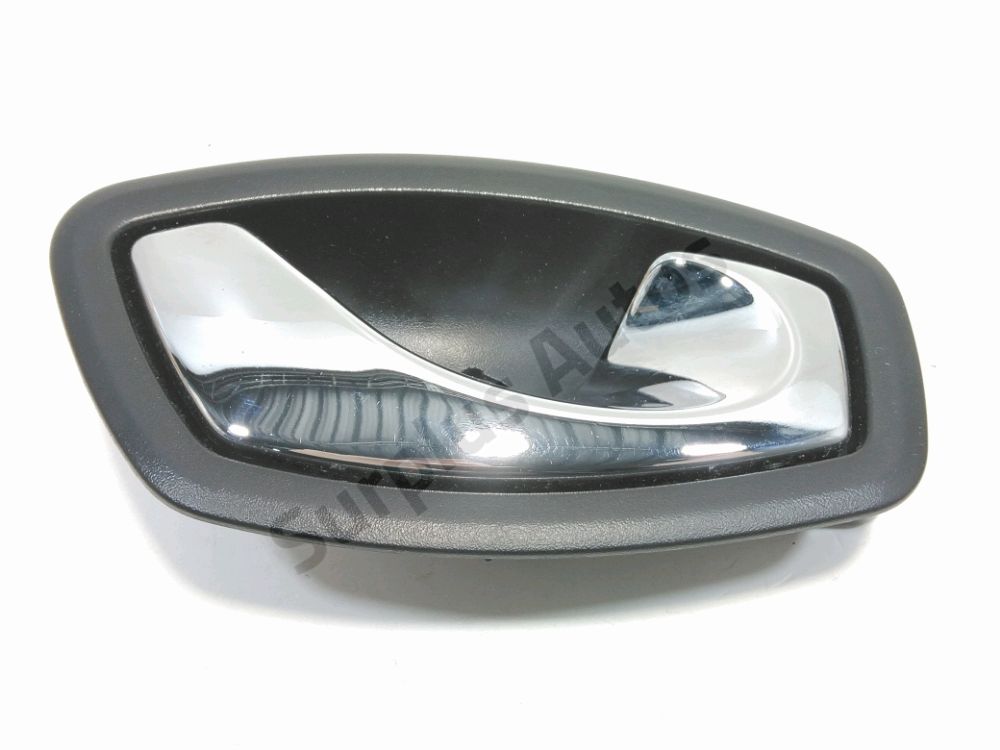 Poignee interieure porte avant droite