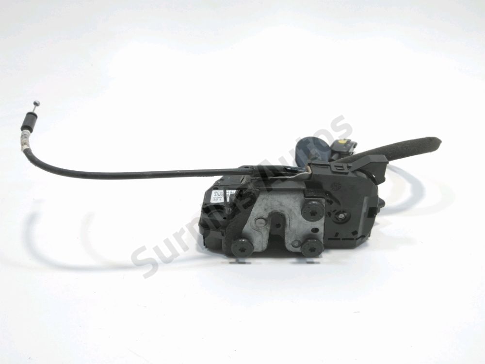 Serrure de porte avant droite