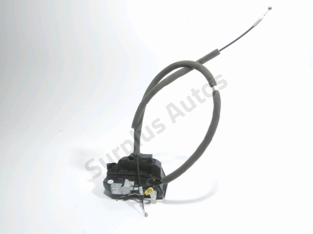 Serrure de porte avant droite