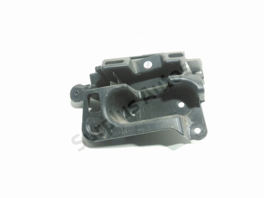 Support droit de pare-choc arrière