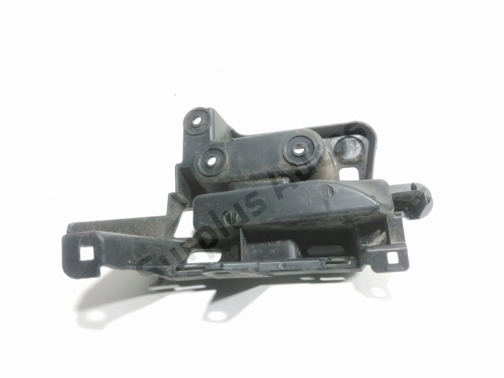 Support gauche de pare-choc arrière