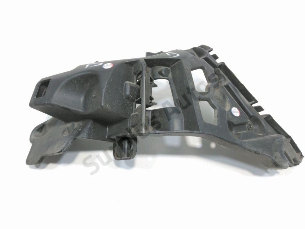 Support droit de pare-choc arrière