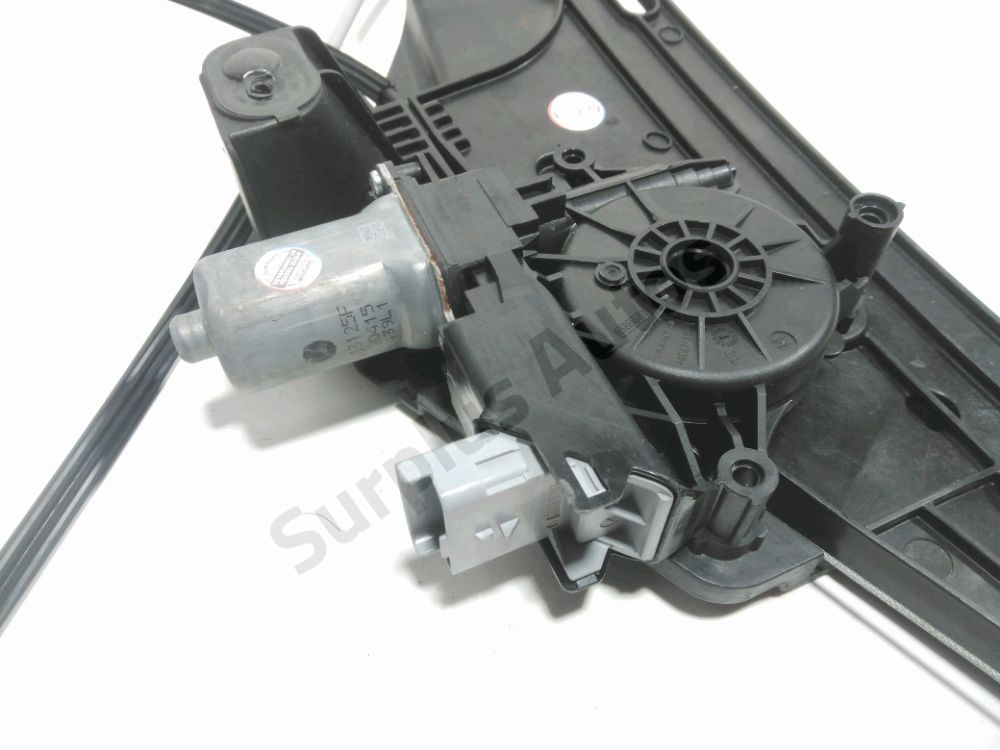 Lève-vitre électrique avant gauche