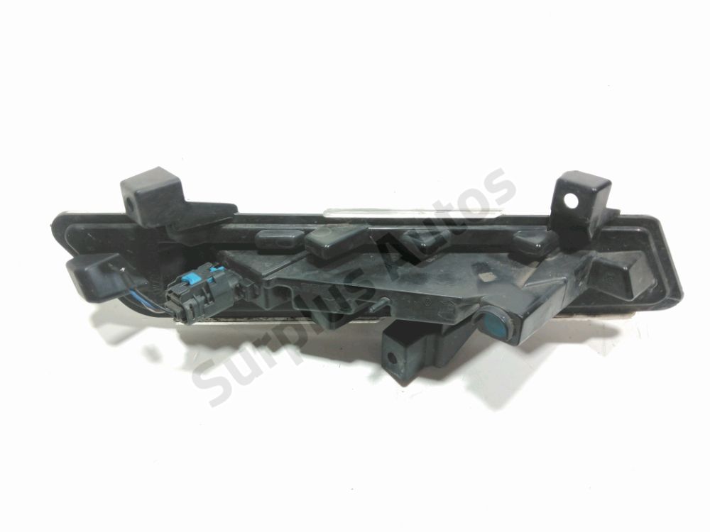 Feu diurne avant gauche