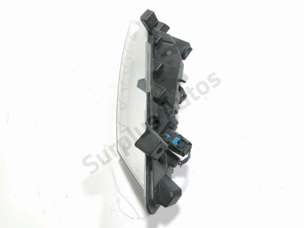 Feu diurne avant gauche