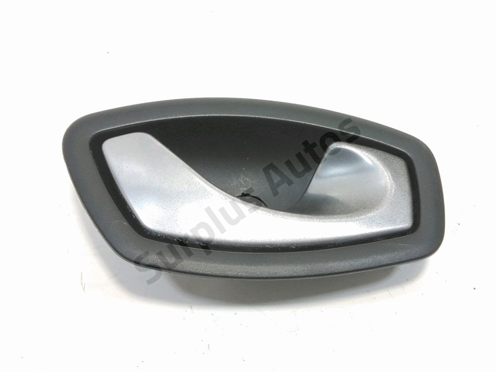 Poignee interieure porte arriere droite