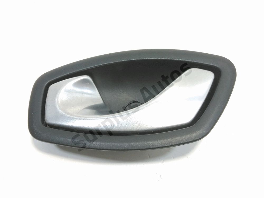 Poignee interieure porte arriere gauche