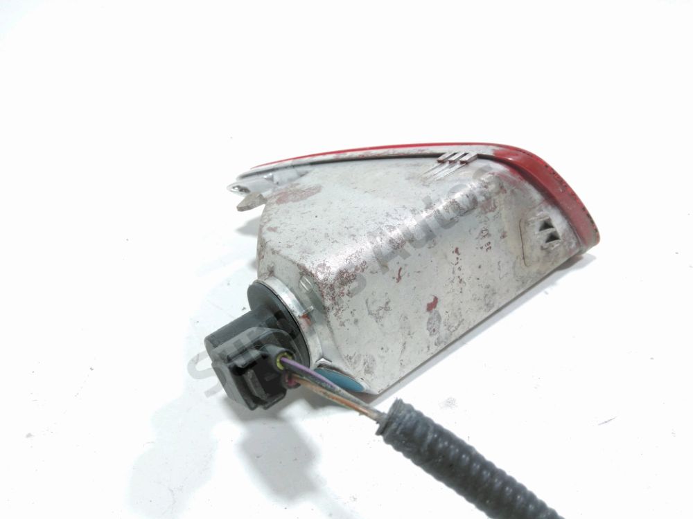 Feu de brouillard arrière gauche