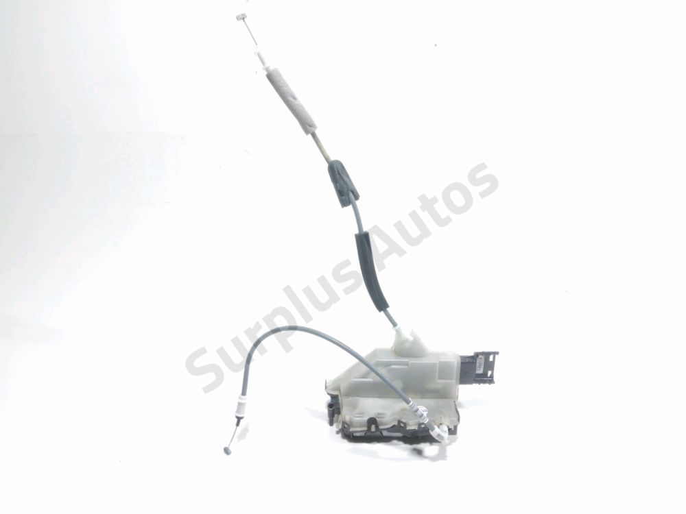 Serrure de porte avant droite