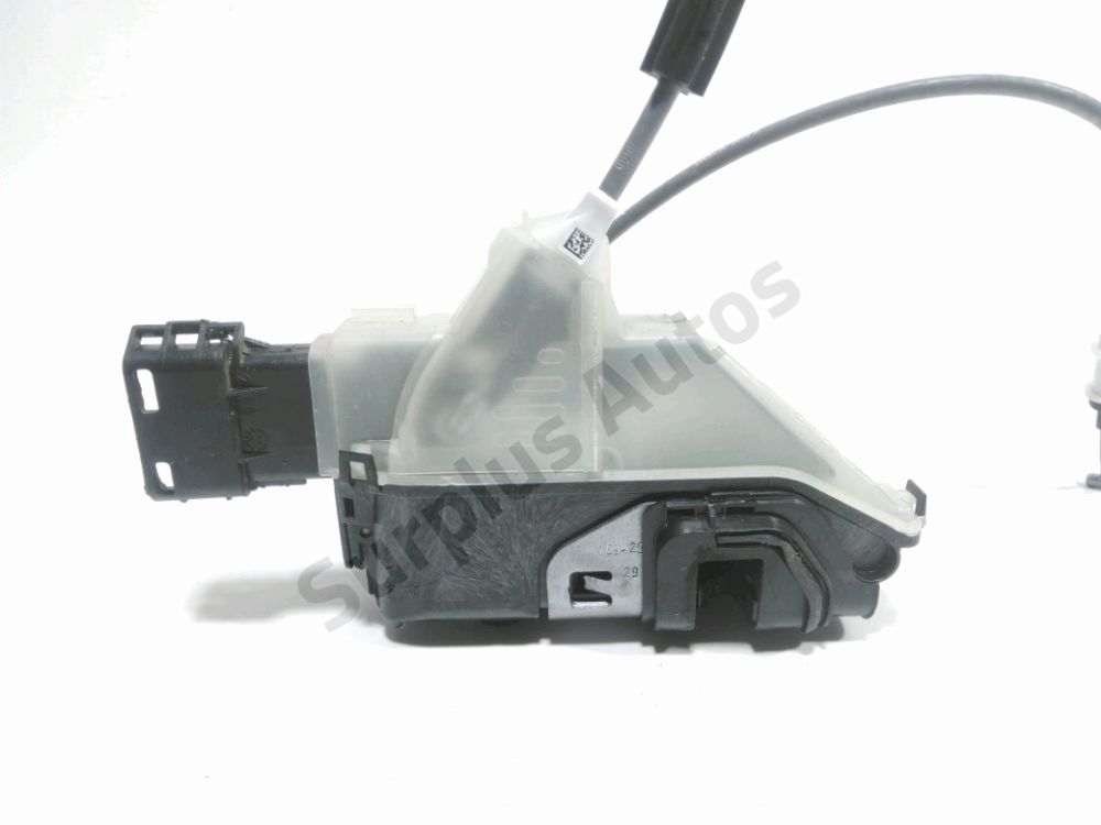 Serrure de porte avant droite