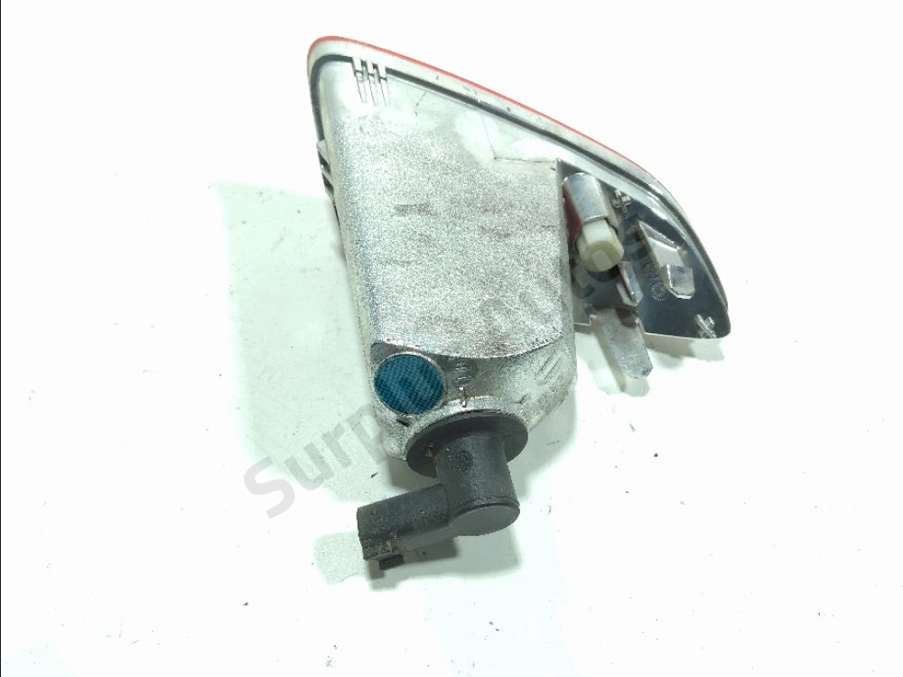 Feu de brouillard arrière gauche