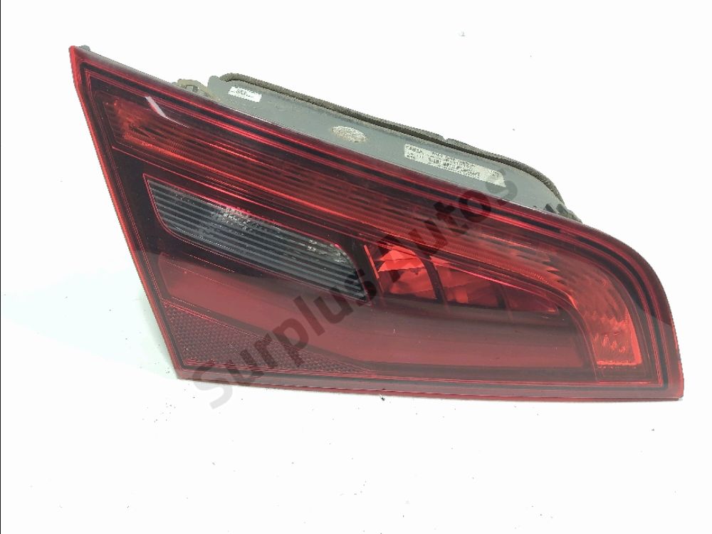 Feu arriere interieur gauche