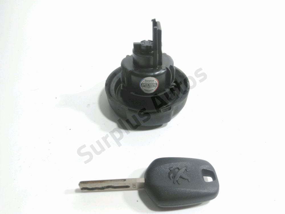 Bouchon de réservoir à carburant