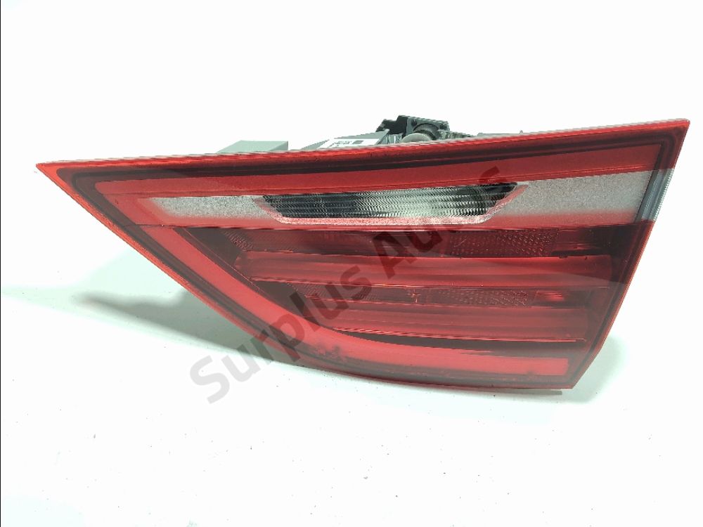 Feu arrière intérieur droit