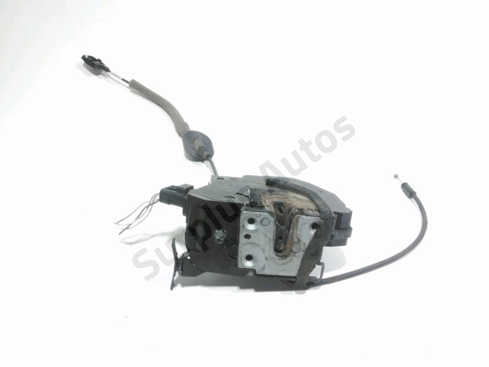 Serrure de porte avant droite