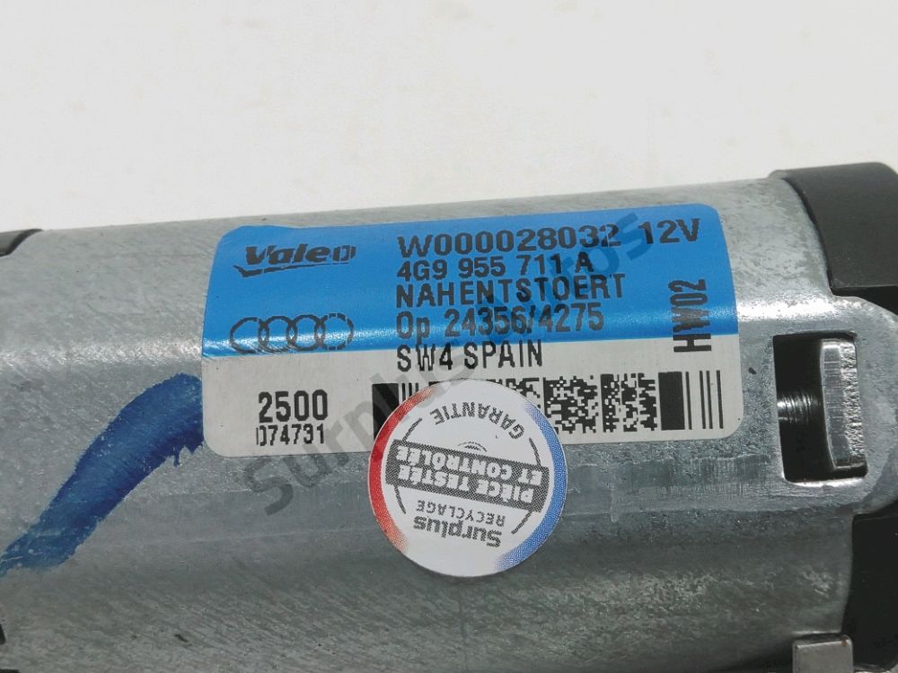 Moteur d'essuie glace arrière