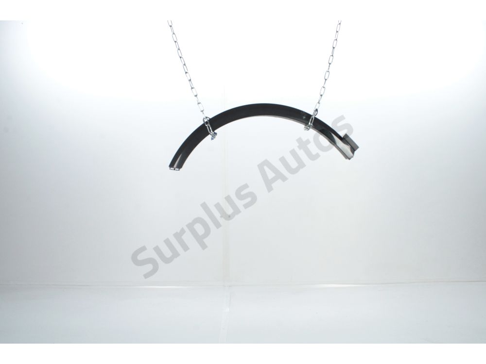 Elargisseur d'aile avant gauche