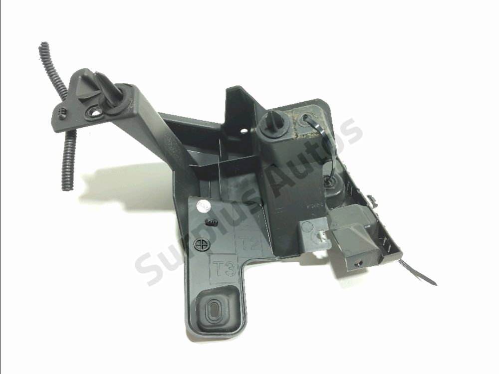 Support droit de pare-choc arrière