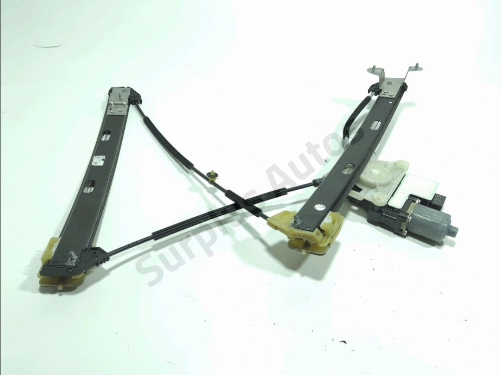 Lève-vitre électrique avant droit