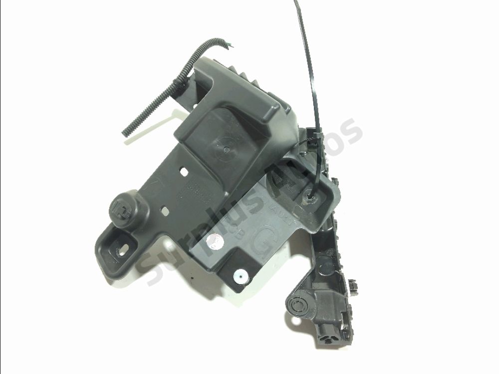 Support gauche de pare-choc arrière