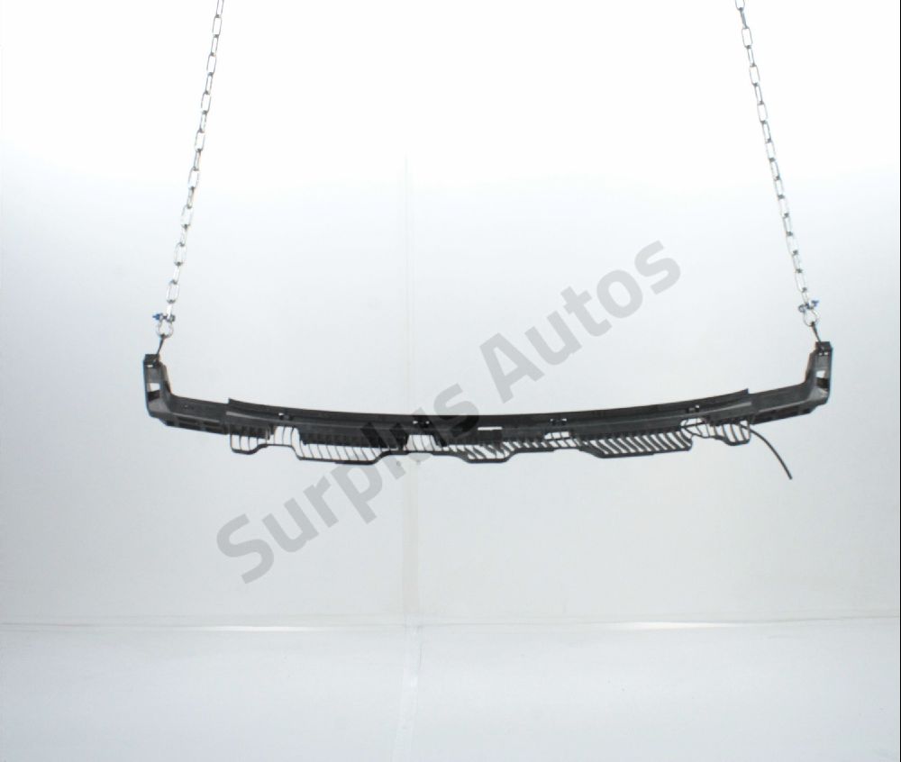 Support central de pare-choc arrière