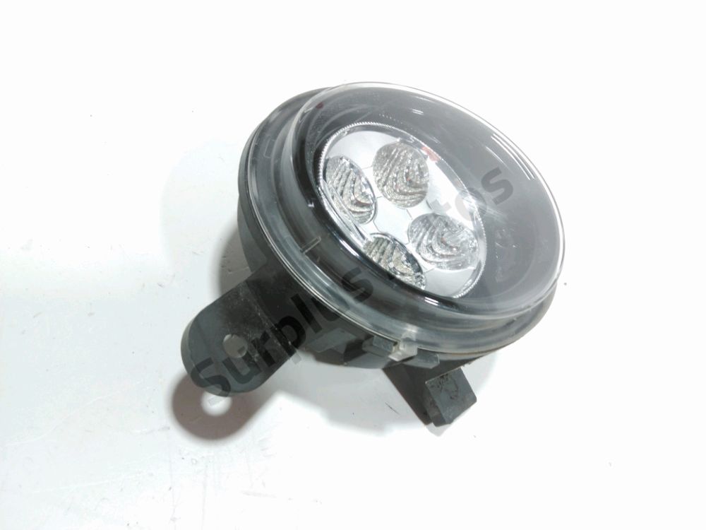 Feu diurne avant droit