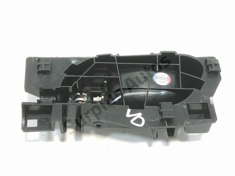 Poignée intérieure porte avant droite