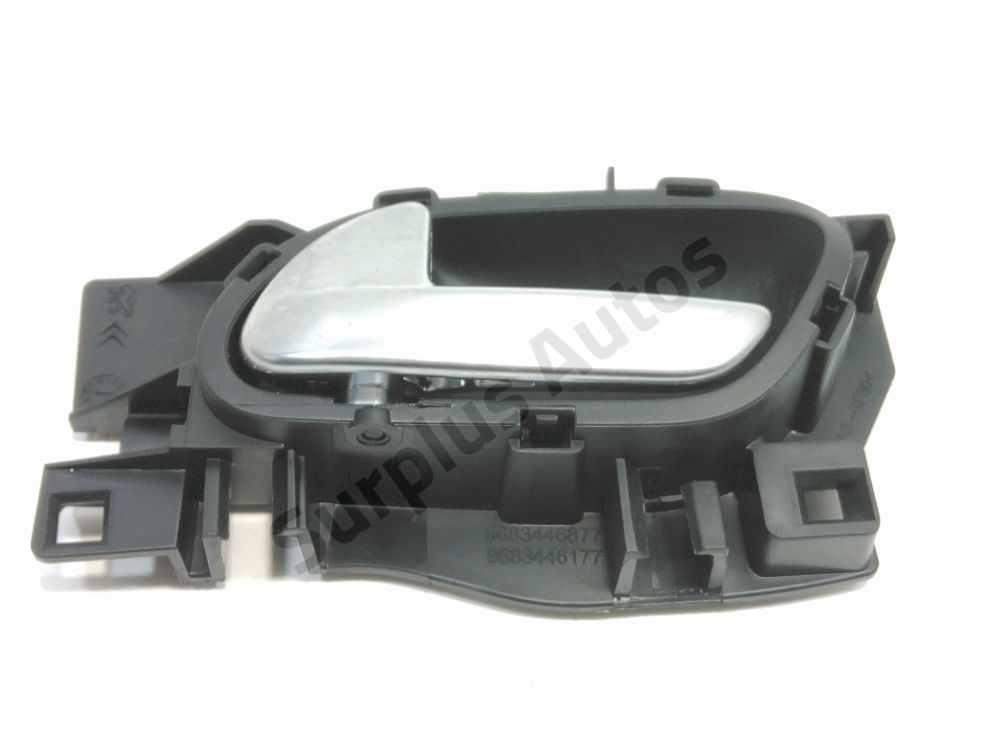 Poignee interieure porte arriere gauche