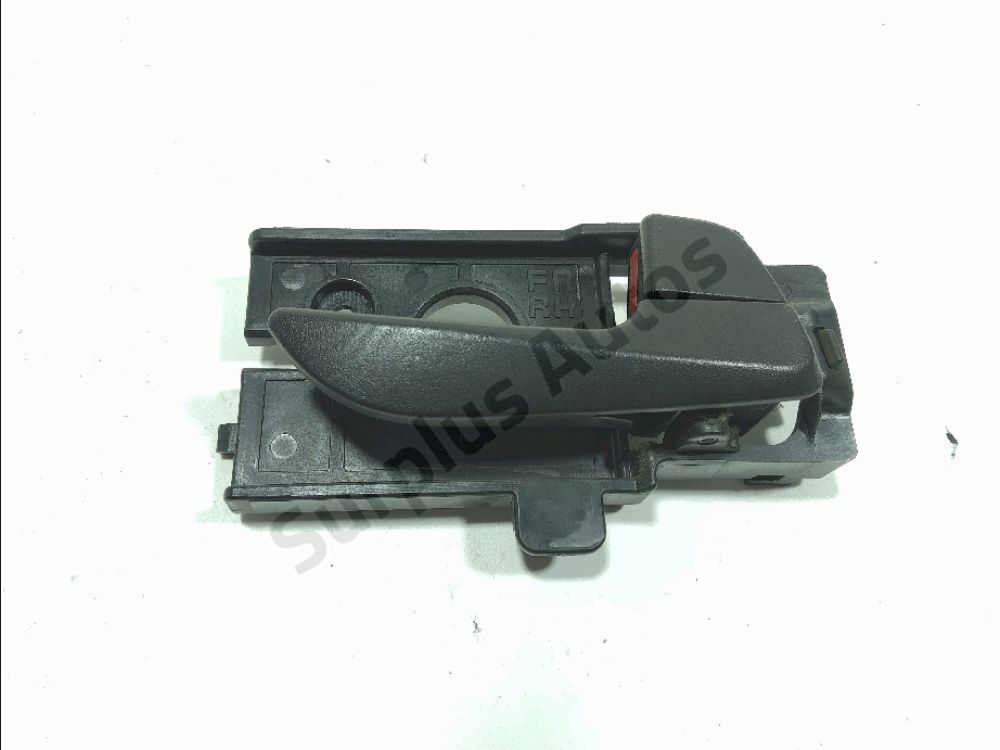 Poignee interieure porte avant droite