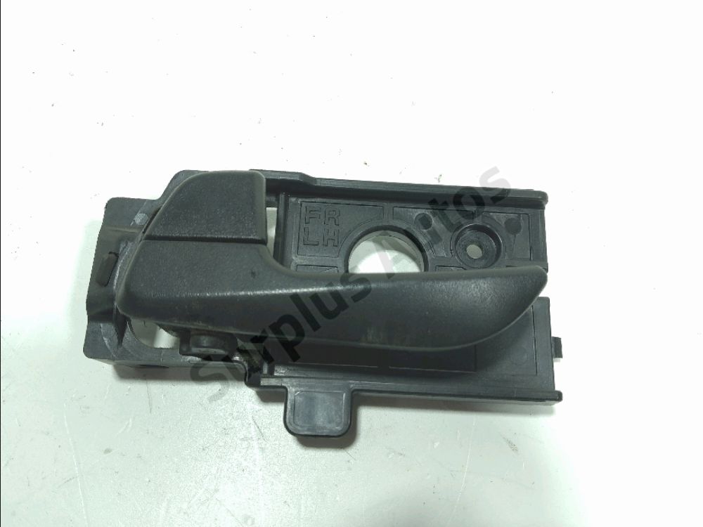 Poignee interieure porte avant gauche