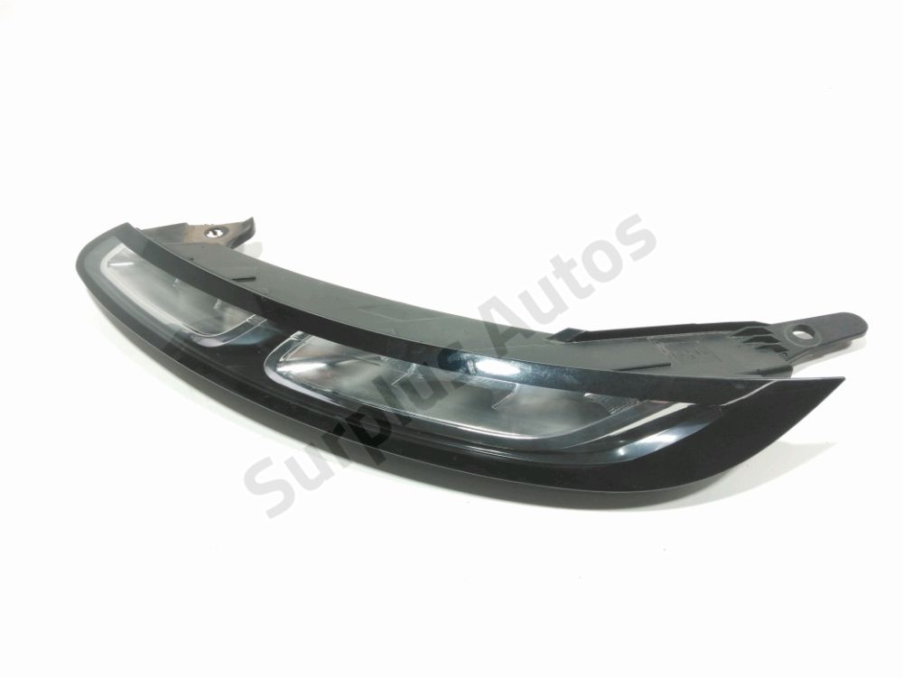 Feu diurne avant gauche