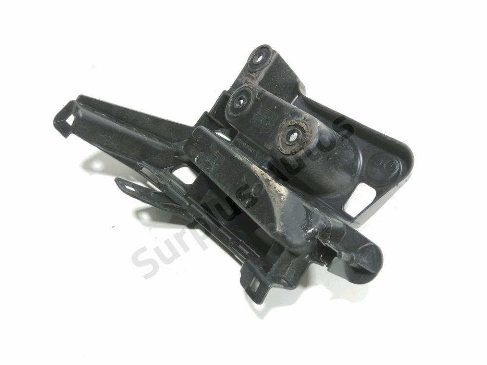 Support gauche de pare-choc arrière